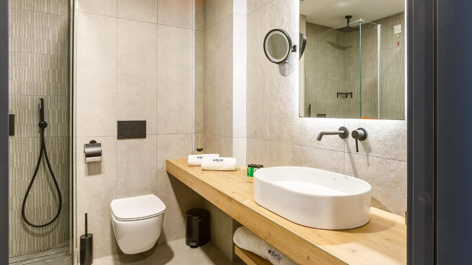 Blue Star Luxury Hotel Sofia 4*,