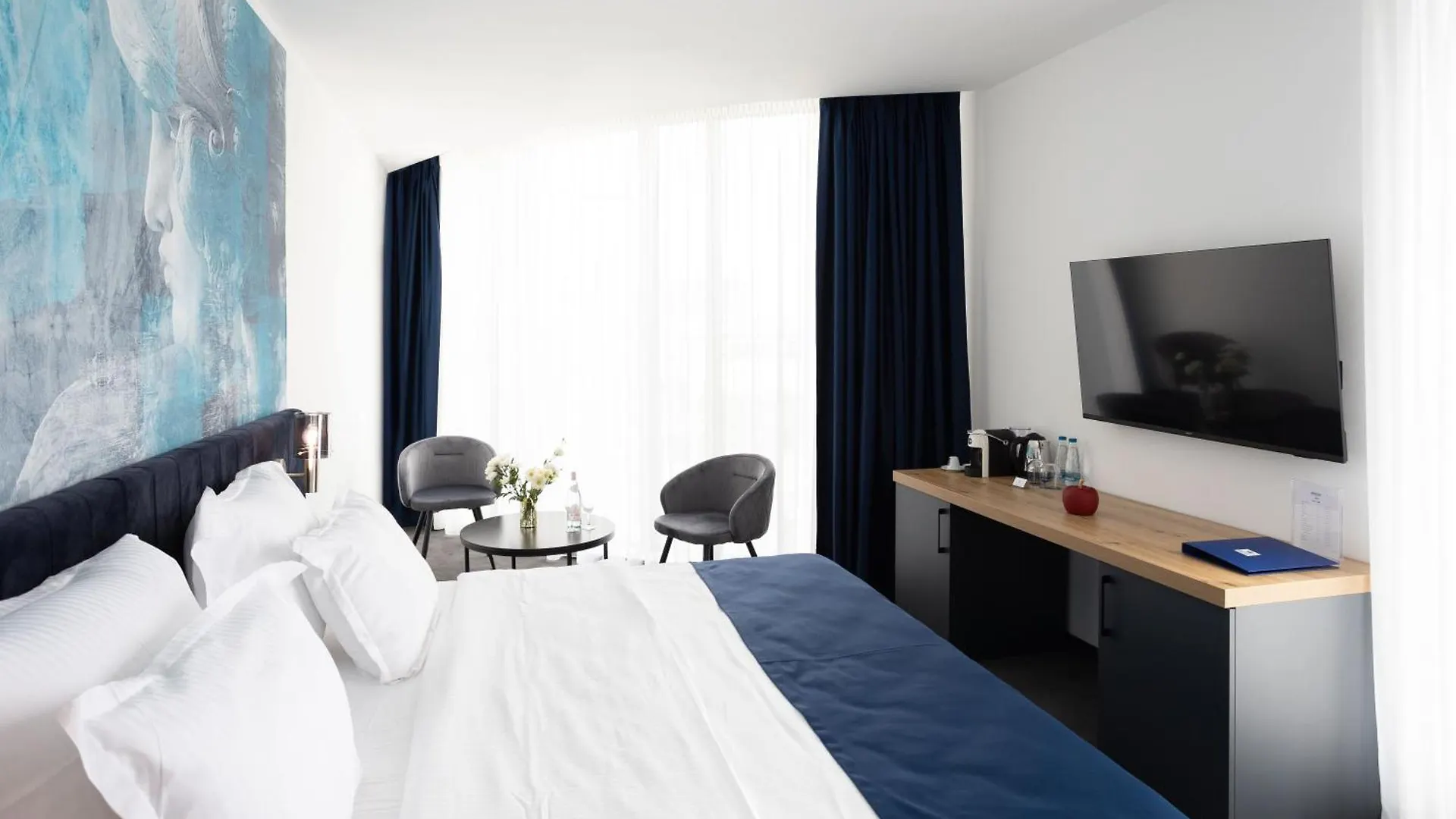 Blue Star Luxury Hotel Sofia 4*,  Bulgaria